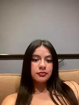 GiannaColling1 from StripChat is Freechat