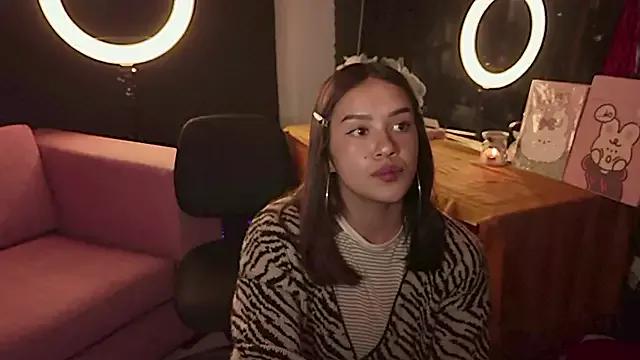 Customizable and immersive: Energize your taste buds and checkout our delicious choice of amateur cams liveshows with excited livestreamers getting their sweet physiques pounded with their beloved vibrating toys.