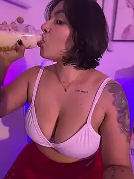 Customizable and immersive: Energize your taste buds and checkout our delicious choice of amateur cams liveshows with excited livestreamers getting their sweet physiques pounded with their beloved vibrating toys.