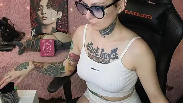 Customizable and immersive: Energize your taste buds and checkout our delicious choice of amateur cams liveshows with excited livestreamers getting their sweet physiques pounded with their beloved vibrating toys.