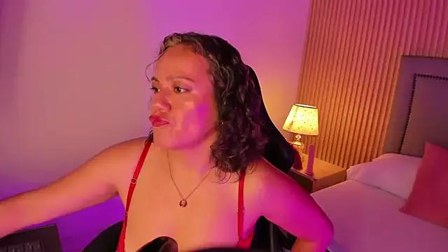 gipsela_gomez from StripChat is Freechat