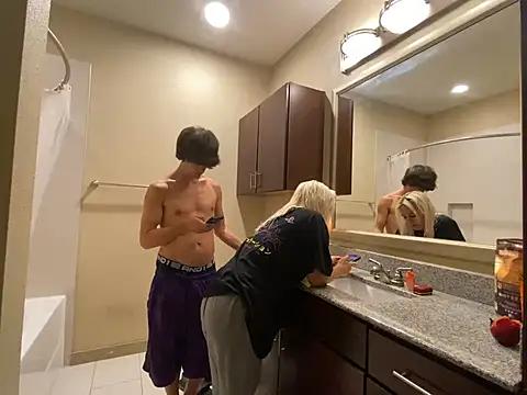 Customizable and immersive: Energize your taste buds and checkout our delicious choice of amateur cams liveshows with excited livestreamers getting their sweet physiques pounded with their beloved vibrating toys.