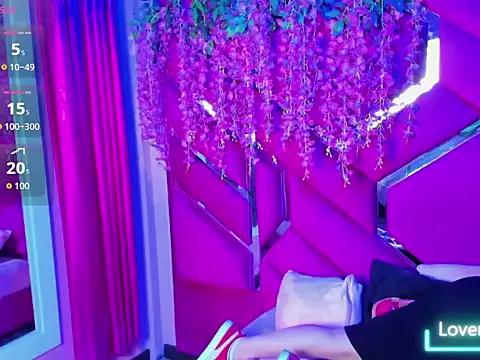 Gisell_Squirt_ from StripChat is Freechat