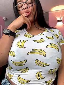 Customizable and immersive: Energize your taste buds and checkout our delicious choice of amateur cams liveshows with excited livestreamers getting their sweet physiques pounded with their beloved vibrating toys.