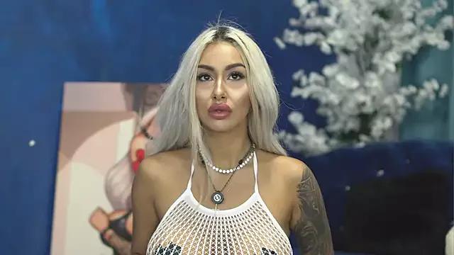 Customizable and immersive: Energize your taste buds and checkout our delicious choice of amateur cams liveshows with excited livestreamers getting their sweet physiques pounded with their beloved vibrating toys.