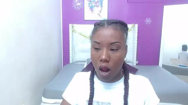 goldenn_ass1 from StripChat is Freechat