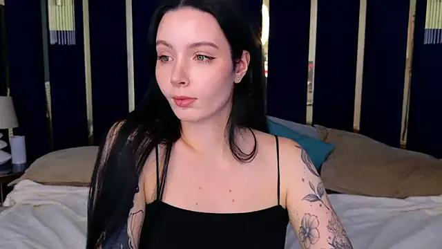 Goldy_Stark from StripChat is Freechat