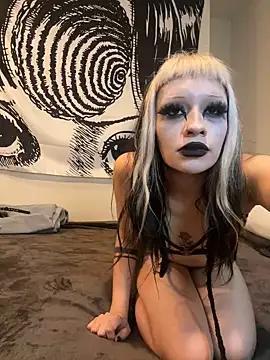 Customizable and immersive: Energize your taste buds and checkout our delicious choice of amateur cams liveshows with excited livestreamers getting their sweet physiques pounded with their beloved vibrating toys.