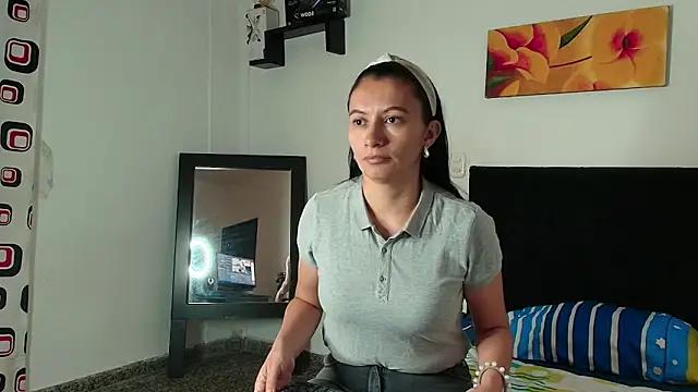 Customizable and immersive: Energize your taste buds and checkout our delicious choice of amateur cams liveshows with excited livestreamers getting their sweet physiques pounded with their beloved vibrating toys.