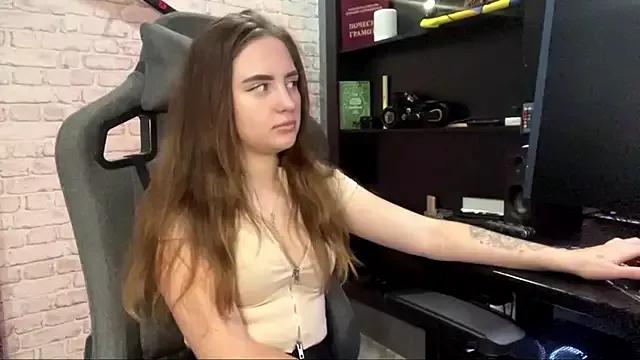 GreatMolly from StripChat is Freechat