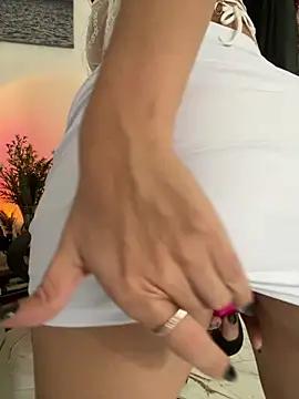 Customizable and immersive: Energize your taste buds and checkout our delicious choice of amateur cams liveshows with excited livestreamers getting their sweet physiques pounded with their beloved vibrating toys.