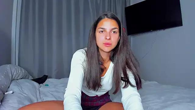 Guilana_baby from StripChat is Freechat