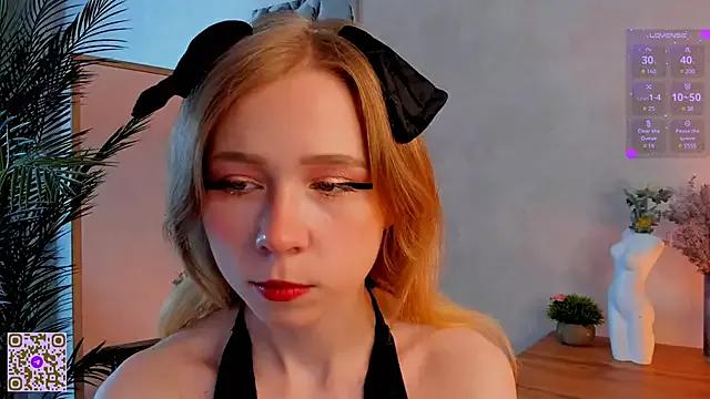 GuinevereCollins from StripChat is Freechat