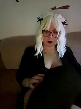 HaileyBel from StripChat is Freechat
