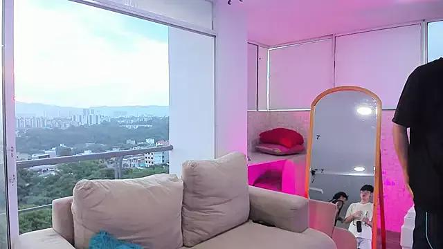 Customizable and immersive: Energize your taste buds and checkout our delicious choice of amateur cams liveshows with excited livestreamers getting their sweet physiques pounded with their beloved vibrating toys.