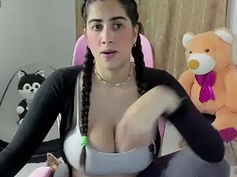 Customizable and immersive: Energize your taste buds and checkout our delicious choice of amateur cams liveshows with excited livestreamers getting their sweet physiques pounded with their beloved vibrating toys.