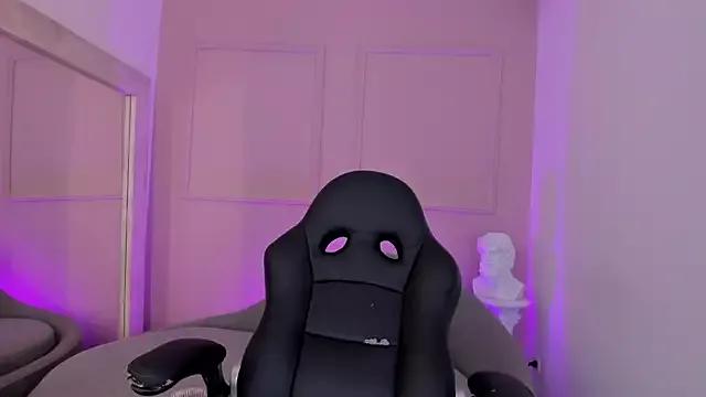 Customizable and immersive: Energize your taste buds and checkout our delicious choice of amateur cams liveshows with excited livestreamers getting their sweet physiques pounded with their beloved vibrating toys.