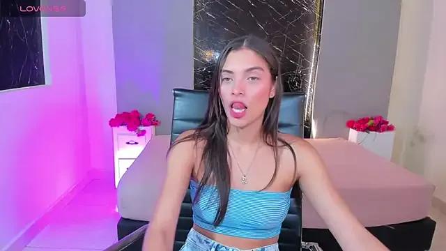 Hannacooper3 from StripChat is Freechat