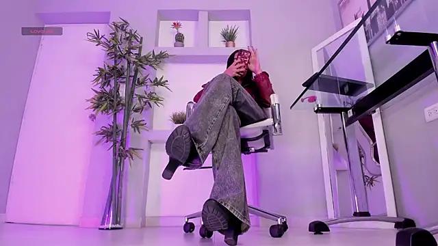 Customizable and immersive: Energize your taste buds and checkout our delicious choice of amateur cams liveshows with excited livestreamers getting their sweet physiques pounded with their beloved vibrating toys.
