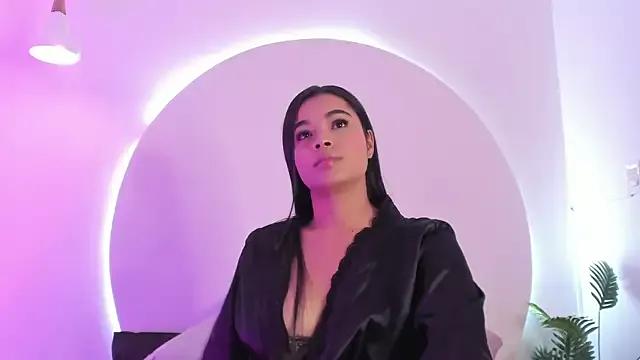hannah_jade from StripChat is Freechat