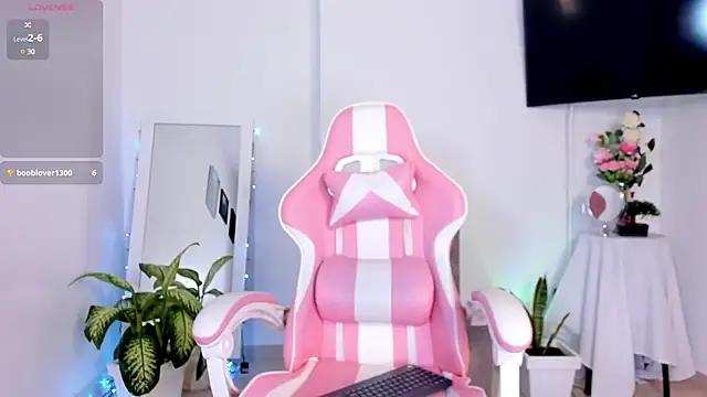 Customizable and immersive: Energize your taste buds and checkout our delicious choice of amateur cams liveshows with excited livestreamers getting their sweet physiques pounded with their beloved vibrating toys.