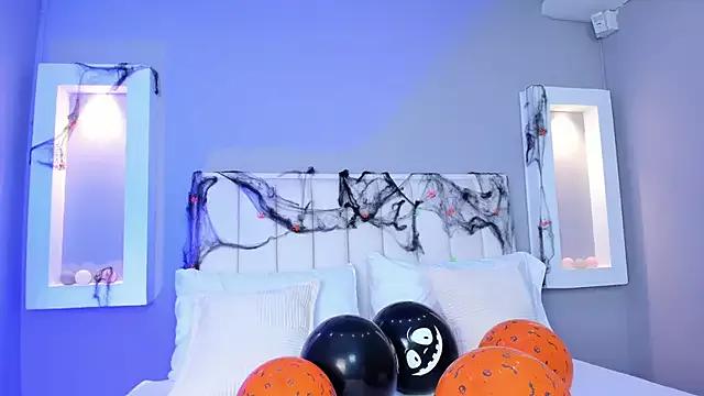 Customizable and immersive: Energize your taste buds and checkout our delicious choice of amateur cams liveshows with excited livestreamers getting their sweet physiques pounded with their beloved vibrating toys.