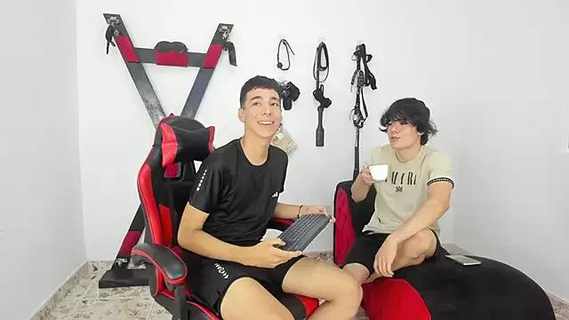 Customizable and immersive: Energize your taste buds and checkout our delicious choice of amateur cams liveshows with excited livestreamers getting their sweet physiques pounded with their beloved vibrating toys.