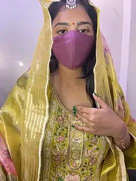 HeartQueen05 from StripChat is Freechat