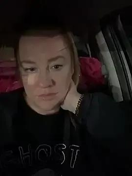 HelloTitti from StripChat is Freechat