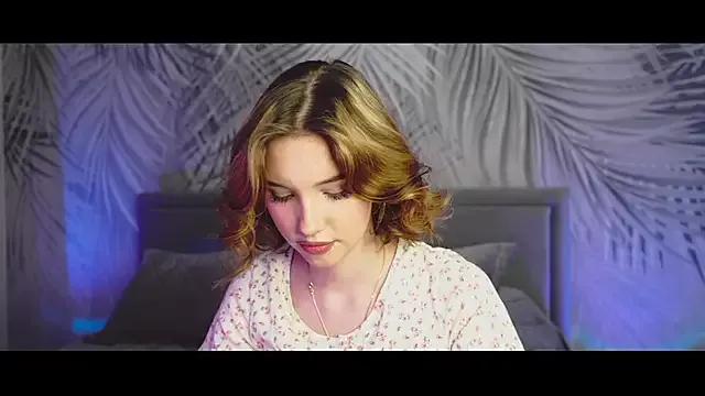 Customizable and immersive: Energize your taste buds and checkout our delicious choice of amateur cams liveshows with excited livestreamers getting their sweet physiques pounded with their beloved vibrating toys.