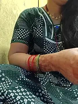 Photos of Hi_Radhika from StripChat is Freechat