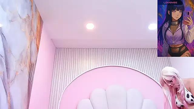 Customizable and immersive: Energize your taste buds and checkout our delicious choice of amateur cams liveshows with excited livestreamers getting their sweet physiques pounded with their beloved vibrating toys.