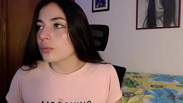 Customizable and immersive: Energize your taste buds and checkout our delicious choice of amateur cams liveshows with excited livestreamers getting their sweet physiques pounded with their beloved vibrating toys.