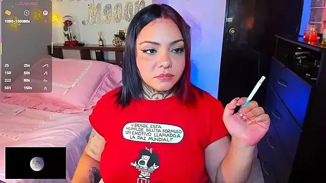 honey_mooon from StripChat is Freechat