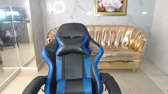 Customizable and immersive: Energize your taste buds and checkout our delicious choice of amateur cams liveshows with excited livestreamers getting their sweet physiques pounded with their beloved vibrating toys.