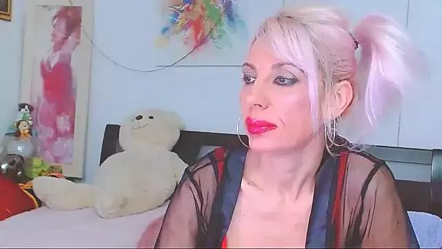 Customizable and immersive: Energize your taste buds and checkout our delicious choice of amateur cams liveshows with excited livestreamers getting their sweet physiques pounded with their beloved vibrating toys.