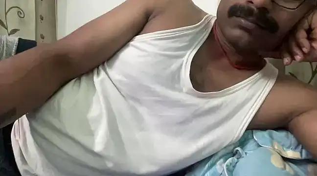 HORNY4UDESI from StripChat is Freechat