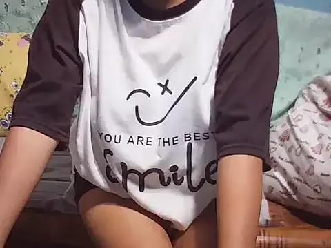 Customizable and immersive: Energize your taste buds and checkout our delicious choice of amateur cams liveshows with excited livestreamers getting their sweet physiques pounded with their beloved vibrating toys.