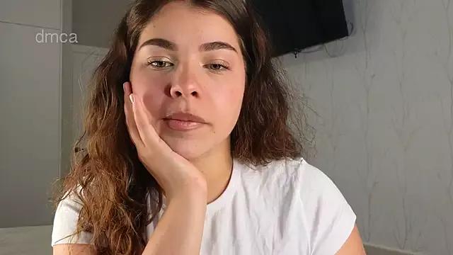 Hotchilling from StripChat is Freechat