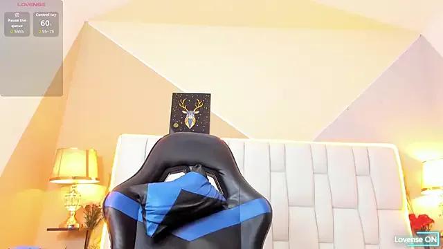 Customizable and immersive: Energize your taste buds and checkout our delicious choice of amateur cams liveshows with excited livestreamers getting their sweet physiques pounded with their beloved vibrating toys.