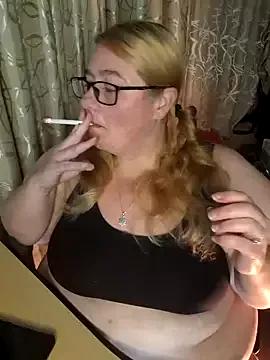 Iceprincess2bad4u from StripChat is Freechat
