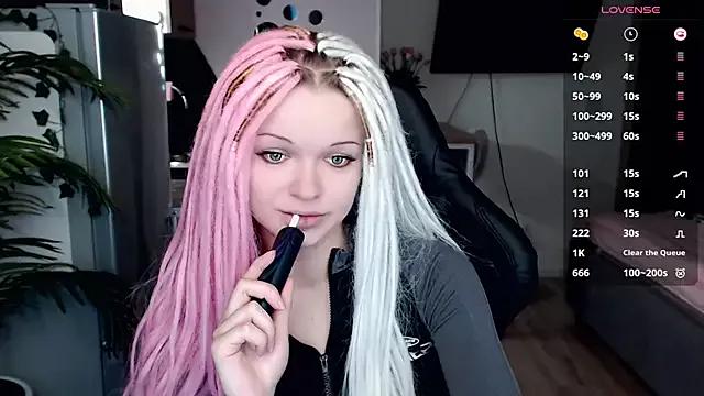 illililliilli from StripChat is Freechat