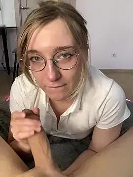 ILoveCheeseNachos from StripChat is Freechat