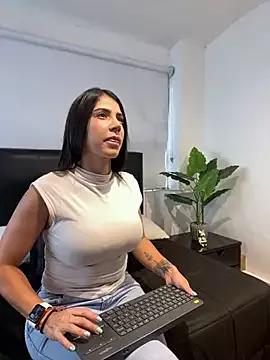 im_cloe from StripChat is Freechat