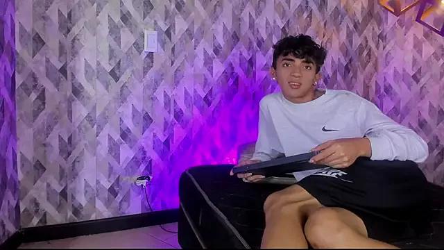 Infinity_boys_princes from StripChat is Freechat
