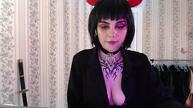IntrigueYourDay from StripChat is Freechat