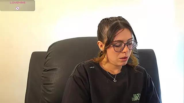 irinasweet27 from StripChat is Freechat