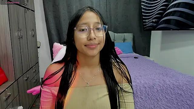 Customizable and immersive: Energize your taste buds and checkout our delicious choice of amateur cams liveshows with excited livestreamers getting their sweet physiques pounded with their beloved vibrating toys.