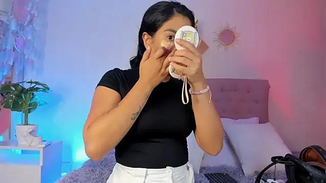 Customizable and immersive: Energize your taste buds and checkout our delicious choice of amateur cams liveshows with excited livestreamers getting their sweet physiques pounded with their beloved vibrating toys.
