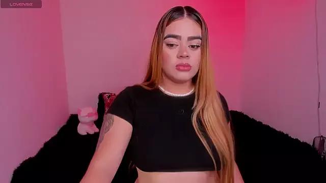 isabella_arias2 from StripChat is Freechat